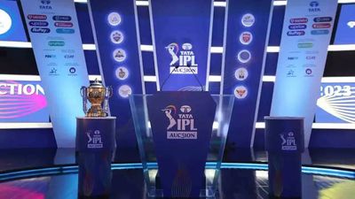 IPL Auction 2025: Full List of Sold and Unsold Players, Top Buys, and Team Updates