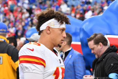 Chiefs QB Patrick Mahomes fined for unsportsmanlike conduct vs. Bills