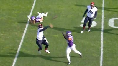 Caleb Williams Makes Incredible Throw on Scramble for Big Gain Against Vikings