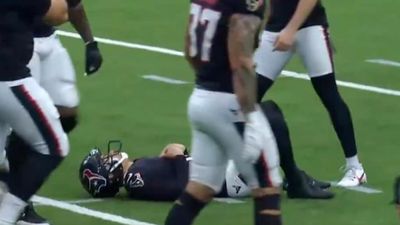 Texans Kicker Had Heartbreaking Reaction to Missing Easy Game-Tying Field Goal