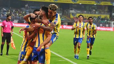 Kerala Blasters back to winning ways, blank Chennaiyin 3-0