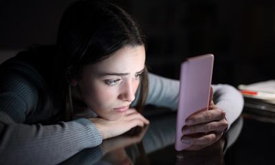 Violence on social media making teenagers afraid to go out, study finds