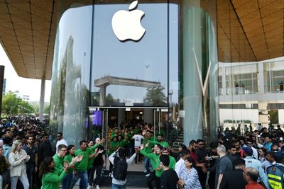 India's Antitrust Body Rejects Apple's Bid To Halt Competition Violation Report