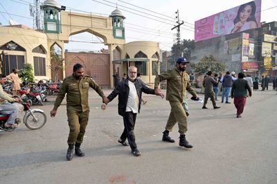 Pakistan detains over 4,000 Imran Khan supporters before Islamabad rally