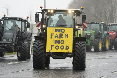 Welsh Government announces changes to controversial farming payment scheme