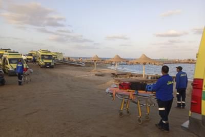 Tourist Yacht Sinks In Red Sea, 17 Missing, 28 Rescued