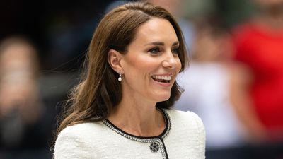 Kate Middleton has been wearing these elegant pearl earrings for over a decade and they're 20% off today