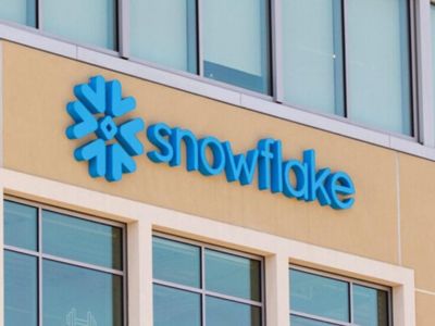 Snowflake Surges In Pre-Market On Monday: What's Going On?