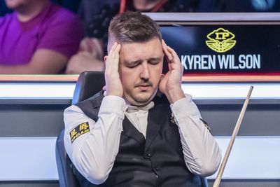 Kyren Wilson overcomes headache to thrash Stephen Maguire at UK Championship