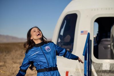 Female astronaut goes to space but can’t escape online sexism by ‘small men’