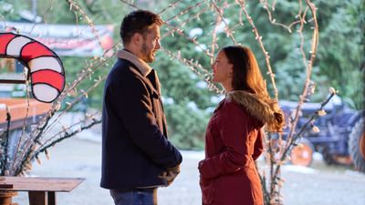 Christmas Under the Lights: release date, trailer, cast and everything we know about the Hallmark Christmas movie