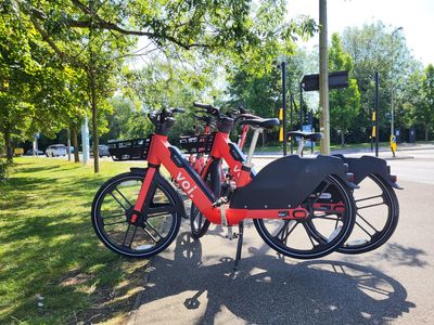 TfL spends £1million on parking bays for e-bikes (as thousands more hire bikes due to arrive in London)