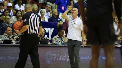 Dan Hurley Blasts Officials After UConn's Overtime Loss at Maui Invitational