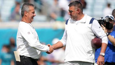 Mike Vrabel Tells Shocking Urban Meyer Story on the ManningCast