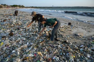 Plastic Pollution Talks: The Key Sticking Points