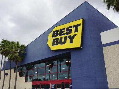 Best Buy Says Q3 Sales 'Little Softer Than Expected' On Lower Demand For Appliances And Gaming, Trims Annual Forecast