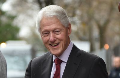 Bill Clinton didn't use his fame to try and wangle his way backstage at Taylor Swift's Eras Tour