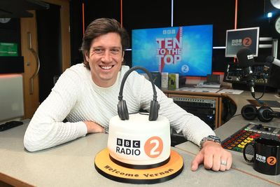 Listener admits 1977 gnome kidnappings on Vernon Kay’s radio show