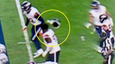 This Malcolm Roach play has to be a first in NFL history