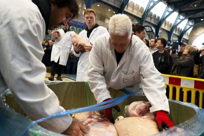 London’s historic Smithfield meat market to close