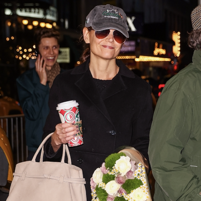 Katie Holmes Pairs Her Rich-Looking Wool Coat With the Most Down-to-Earth Nike Sneakers