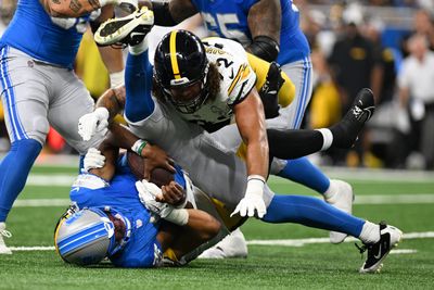 Steelers bring back OLB to practice squad