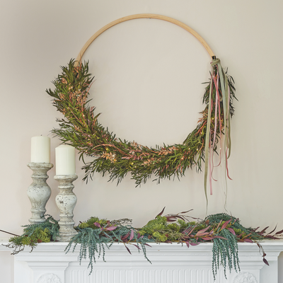 Minimalist Christmas decorating ideas - escape into your haven of peace for the festive season