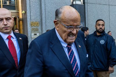 Giuliani has freakout in courtroom