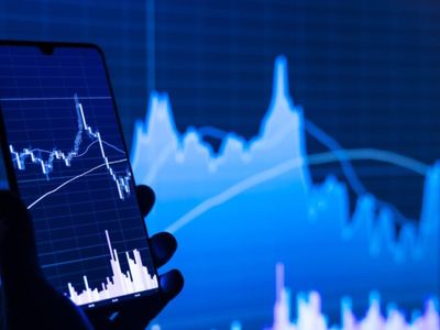 Tradepulse Power Inflow Alert: Eli Lilly & Company Climbs Over 22 Points After Alert