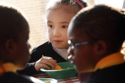 Families to get 30 minutes of free childcare with school breakfast clubs trial