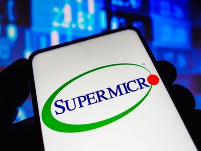 SMCI Stock Slumps 10% As Loan Agreements With Banks End Amid Ongoing Nasdaq Challenges