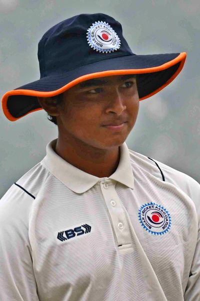 13-year-old cricketer becomes youngest-ever pick in mega IPL auction