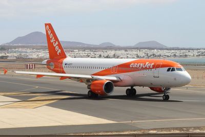 EasyJet sees record summer profit as holiday demand soars