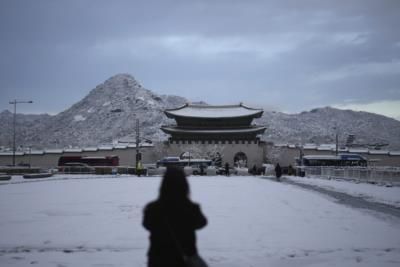 Seoul Hit By Record November Snowstorm