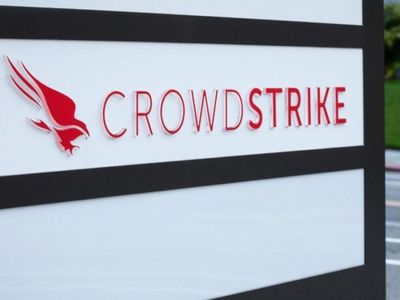 CrowdStrike Shares Fall 6% Despite Beating Q3 Estimates: What's Going On?