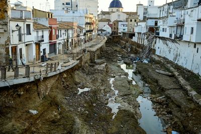 Spain Govt Defends Flood Response And Offers New Aid