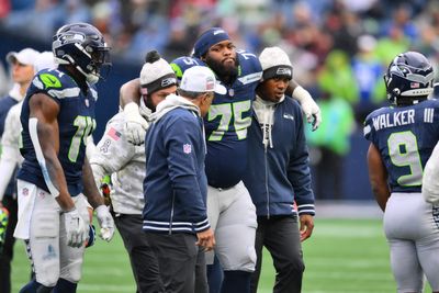 Seahawks place G Anthony Bradford on Injured Reserve