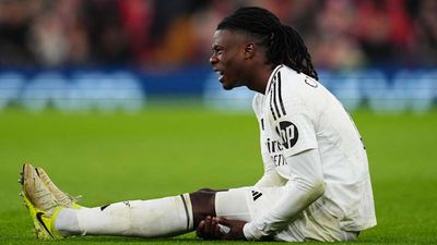 Eduardo Camavinga Hobbles Off Against Liverpool to Deepen Real Madrid Injury Troubles