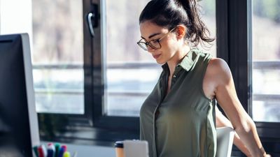 A mobility coach recommends this posture hack to release shoulder tension in 60 seconds