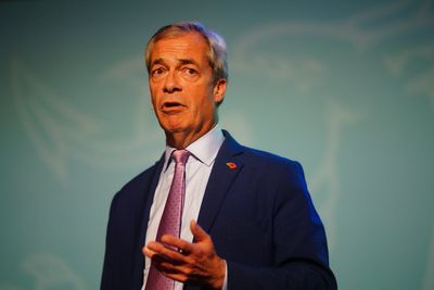 Farage claims Trump insiders ‘horrified’ at Chagos Islands deal with Mauritius