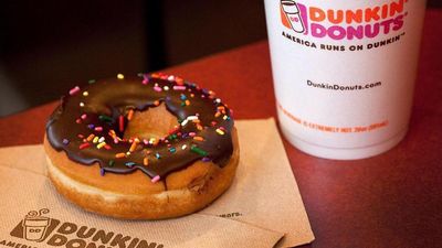 Is Dunkin' Donuts open on Thanksgiving?