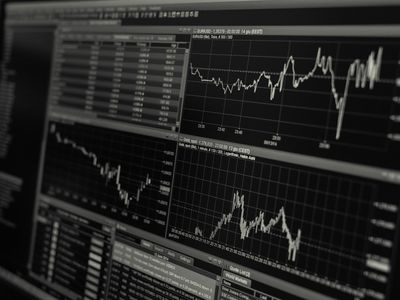 8 Industrials Stocks Whale Activity In Today's Session