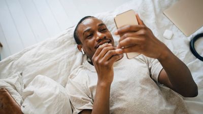 GP reveals which TikTok sleep trends are actually worth trying — from Sleepy Girl Mocktails to Sleep Divorce