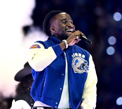 Shaboozey brings down the house during Thanksgiving halftime performance