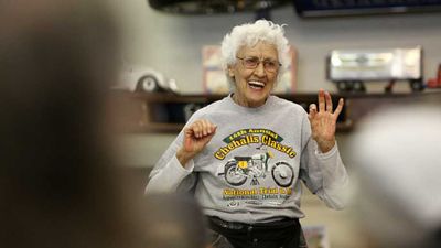 Mary McGee, Barrier-Breaking Competitor in American Motorcycle Racing, Dies at 87