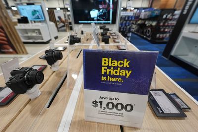 Retailers bank on Black Friday to energize bargain-hungry holiday shoppers