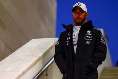 Hamilton in “two minds” over Ferrari run at Abu Dhabi test