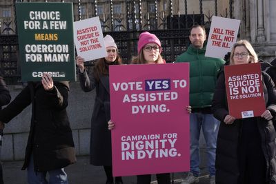 MPs in historic vote for assisted dying in England and Wales