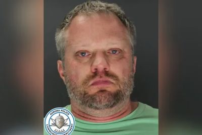 Colorado Dentist in Jail After Allegedly Poisoning Wife Asked Fellow Inmate to Kill Cop Investigating Him, Plant Fake Evidence