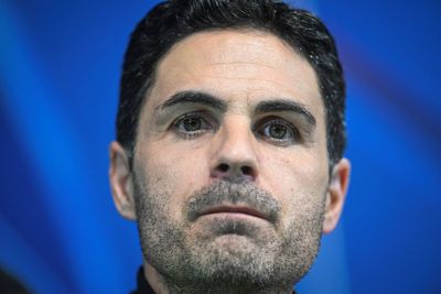 Mikel Arteta offers Liverpool title race tips after Arne Slot cites Arsenal collapse